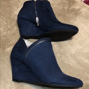 Elegant Navy Wedge Booties